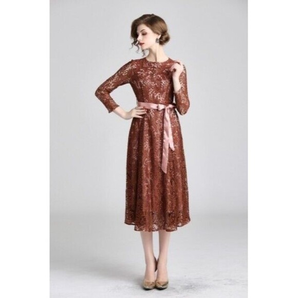 KAIMILAN ROCHIE VINTAGE RETRO VIBE LACE OVERLAY DRESS - Picture 1 of 4